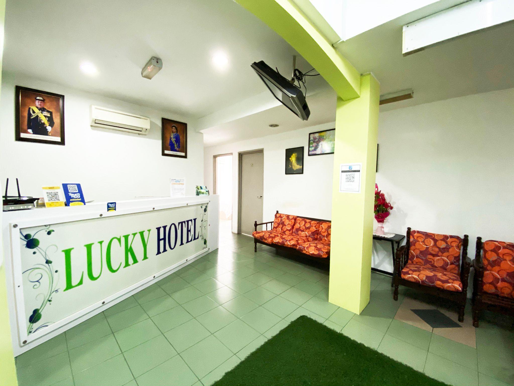 Lucky Hotel Джохор Бахру Екстериор снимка